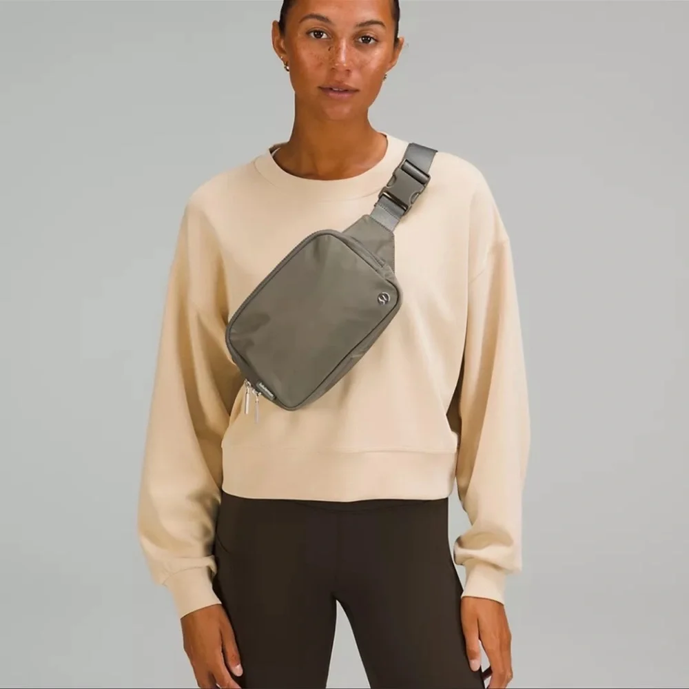 lululemon athletica | Bags | Nwt Large 2l Lululemon Everywhere Belt Bag Grey Sage | Poshmark lululemon athletica | Bags | Nwt Large 2l Lululemon Everywhere Belt Bag Grey Sage | Poshmark